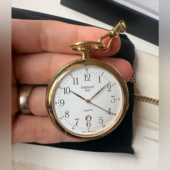 EUC TISSOT POCKET WATCH. CASE AND DUST BAG INCLUDED. - Picture 10 of 13